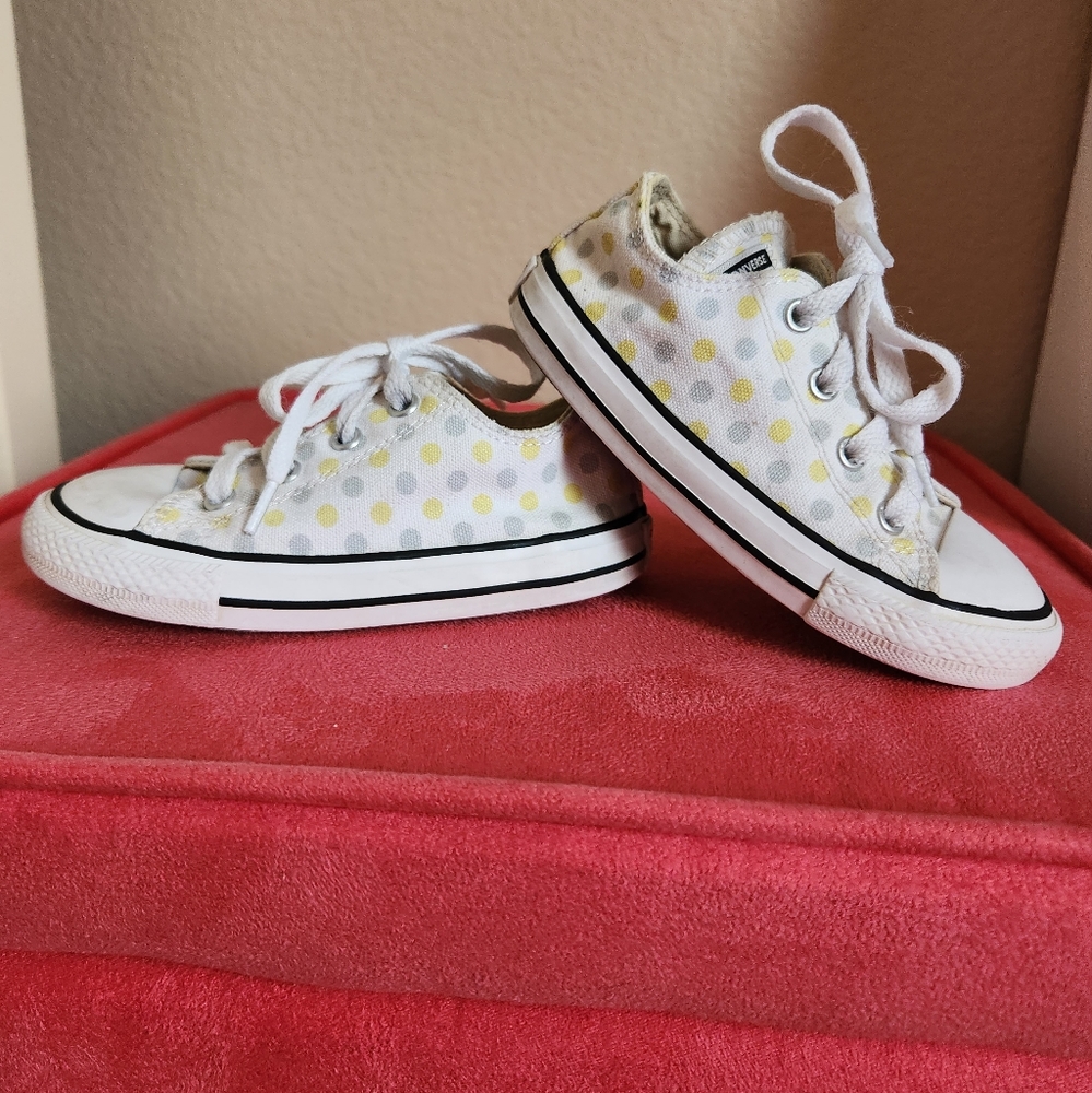 Polka dot girls converse
